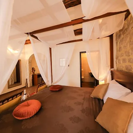 Konukevi Luxury Contessa Vitali 4*