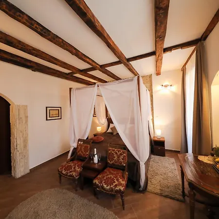 Luxury Contessa Vitali Konukevi 4*