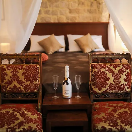 Luxury Contessa Vitali Konukevi 4*