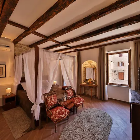 Luxury Contessa Vitali Konukevi 4*