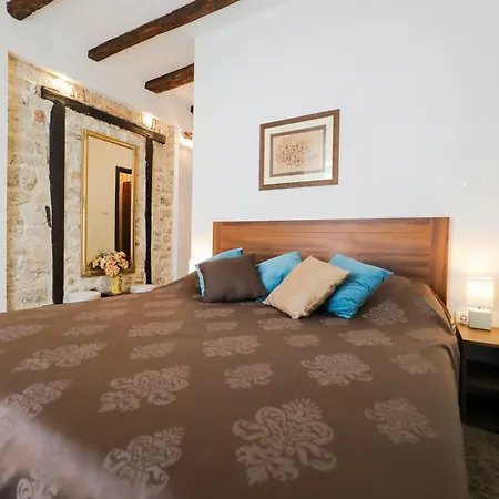 Konukevi Luxury Contessa Vitali