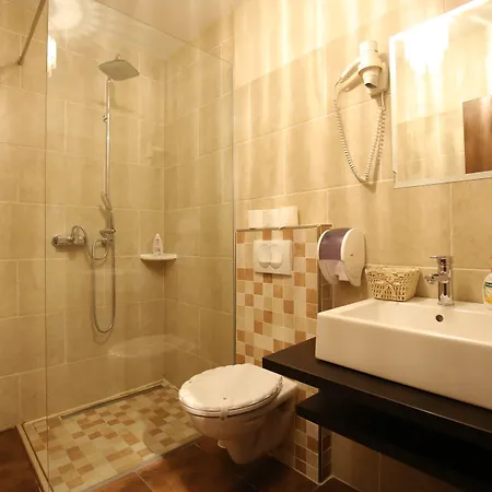 럭셔리 룸스 콘테사 비탈리