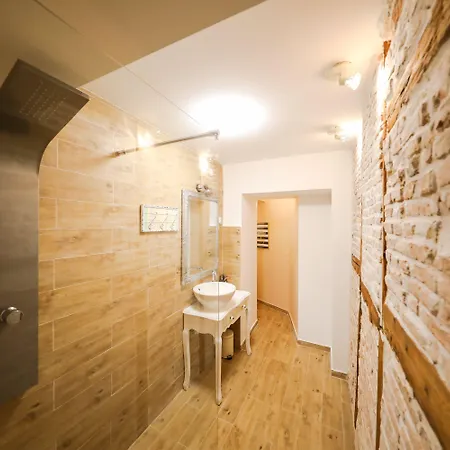 Luxury Contessa Vitali 4* זאדאר